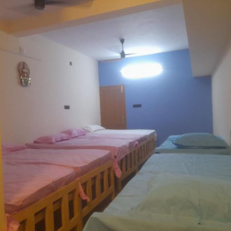 Ananthasayanam Homestay Near Sri Padmanabha Swamy Temple Thiruvananthapuram Buitenkant foto