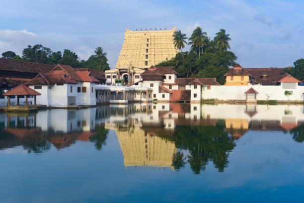 Ananthasayanam Homestay Near Sri Padmanabha Swamy Temple Thiruvananthapuram Buitenkant foto